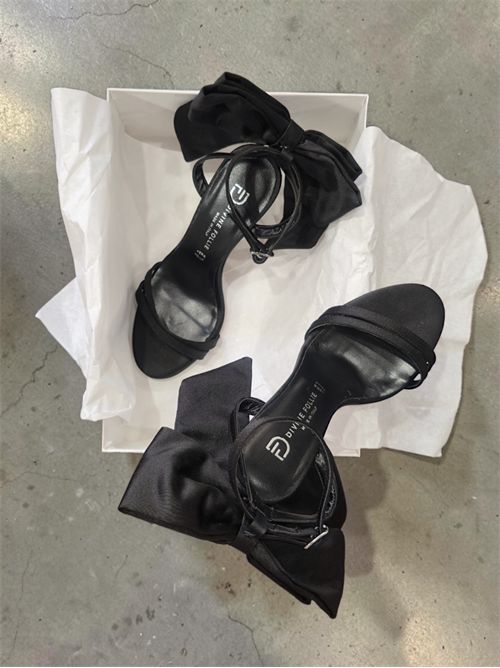 Sandalo fiocco removibile DIVINE FOLLIE | 63/611NERO